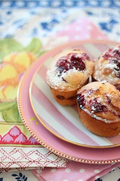 Ada and Darcy: Baking Time! Raspberry & White Chocolate Friands....