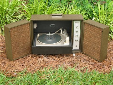 1969 Vintage Magnavox 3P2550 Portable Record Player - Restored - PICKUP ...