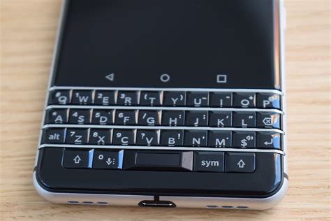 BlackBerry KEYone review: Yes, you still want a physical keyboard in 2017