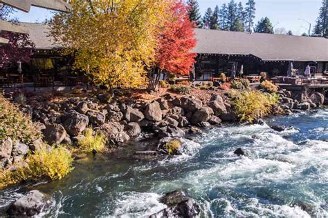 Riverhouse on the Deschutes: Retreat to Nature in Bend, Oregon