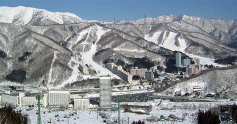 Kagura Ski Resort | Thorough explanation of lift tickets, season ...