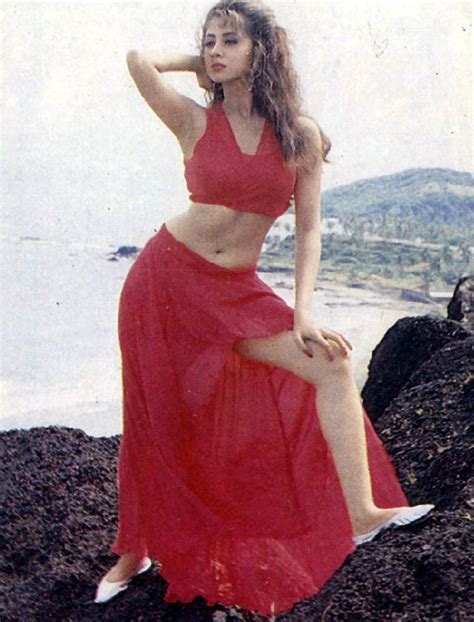 Urmila Matondkar Biography, Age, Mother, Father, Husband, Son, Family