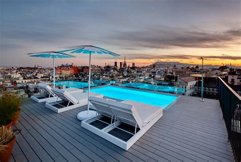 City Center Design Hotel Rooftop Swimming Pool - Disabled Accessible Travel