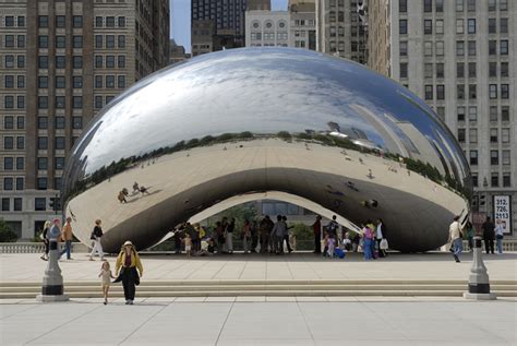 City of Chicago :: Cloud Gate in Millennium Park