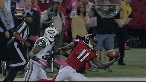 Julio Jones Makes One-Handed Catch