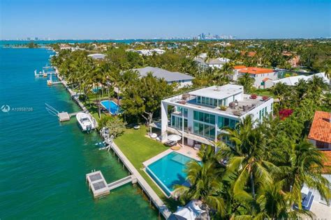 Esta es la espectacular mansión de Miami en la que Messi pasa las vacaciones con su familia