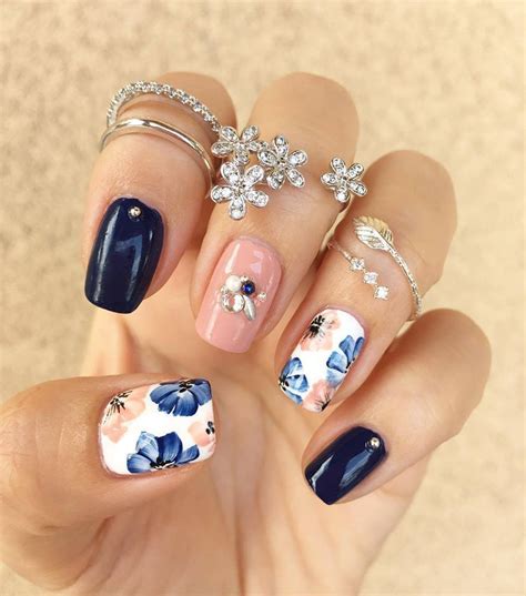 8 Lovely Floral Nail Art Ideas You Must Try - trends4everyone