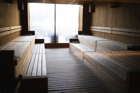 10 Gyms With Sauna (Age Restriction & Policies) - Love At First Fit