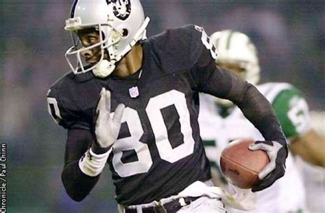 Hall of Famer Jerry Rice #raiders | Football helmets, Football, Sports