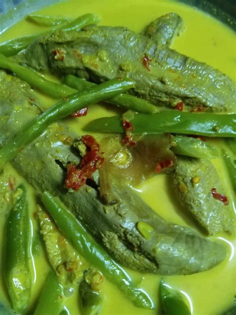 namakucella: TELUR IKAN MASAK LEMAK CILI API