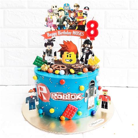 27 Best Roblox Cake Ideas for Boys & Girls (These Are Pretty Cool)