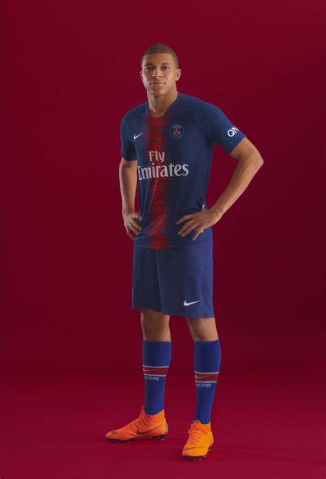 PSG 18-19 Home Kit Released - Footy Headlines