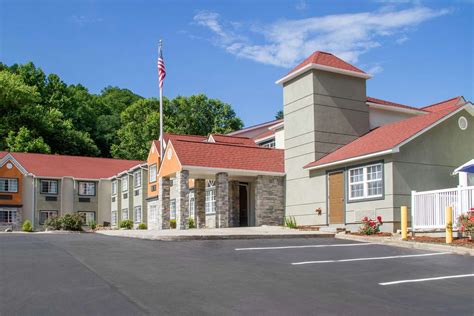 Quality Inn & Suites Maggie Valley, NC - See Discounts