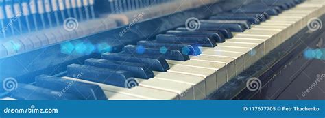 Repair Old Piano, Keys and Hammers Stock Image - Image of adjustment, classical: 117677705