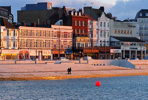 Over fifty Margate photos, including beach views, Dreamland, Turner Gallery, Old Town and more