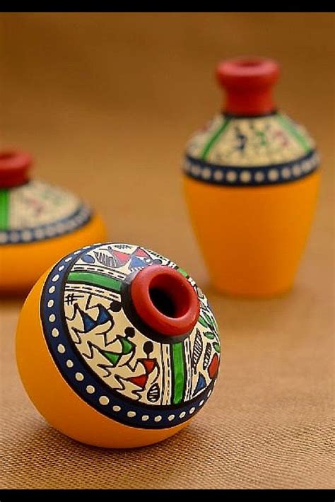 Small Pots Of Paint : Paint the base color on each pot. - Goimages Point