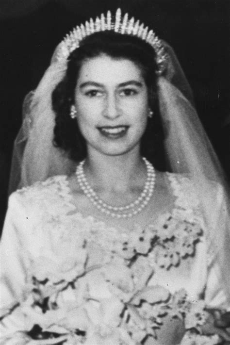 10 Hidden Details You Didn't Know About Queen Elizabeth's Wedding Dress - Queen Elizabeth II's ...