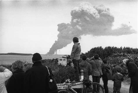 Torrey Canyon: 50 years since the day the sea turned black. | Climate ...