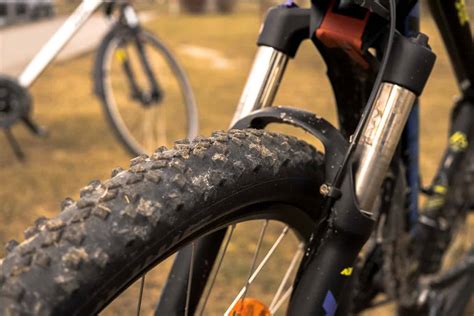 Tubeless Mountain Bike Tires Maintenance Guide - Mountain Bikes Ride