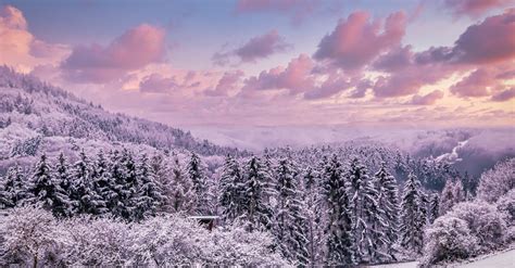 Scenic Sunset over Mountains in Winter · Free Stock Photo