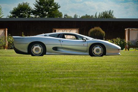 Classic Jaguar XJ220 For Sale | Hemmings