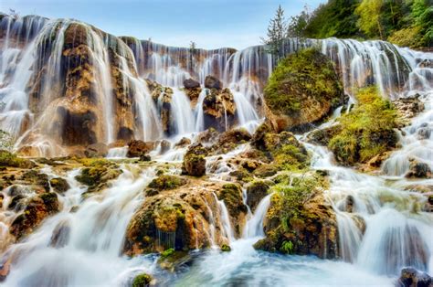 Pearl Waterfalls, Jiuzhaigou Valley, China jigsaw puzzle in Waterfalls puzzles on ...