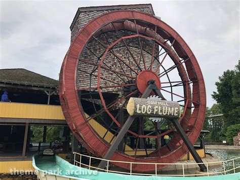 Log flume ride in six flags - dopmetrix