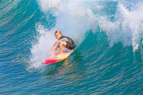 Time to shred some waves with your very own surfboard rental in Jupiter ...