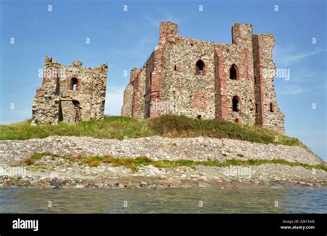 Piel Castle on Piel Island taken from the sea Stock Photo - Alamy