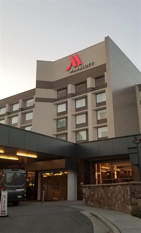 Raleigh Marriott Crabtree Valley hotel review - Points with a Crew