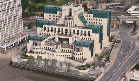 The MI6 building | SIS Building (aka. MI6 Building), by Terry Farrell. London / UK. (51 ...