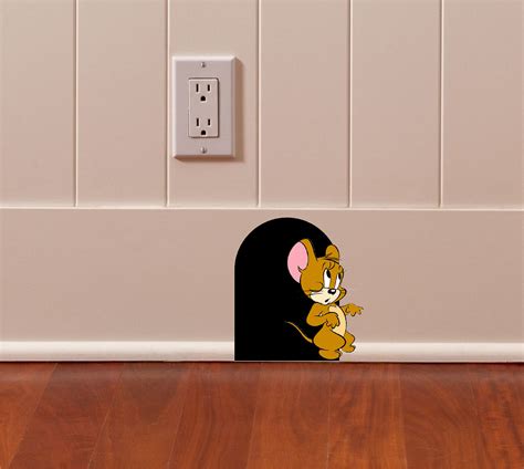 Cartoon Mouse Hole