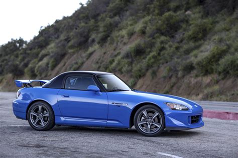 Your definitive Honda S2000 buyers guide : cars