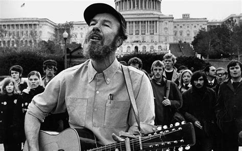 Top 7 Pete Seeger Songs - Evergreen