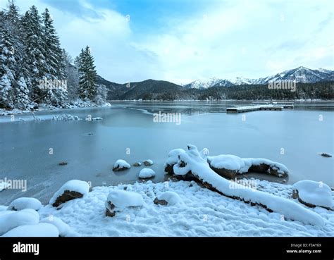 Eibsee winter hi-res stock photography and images - Alamy