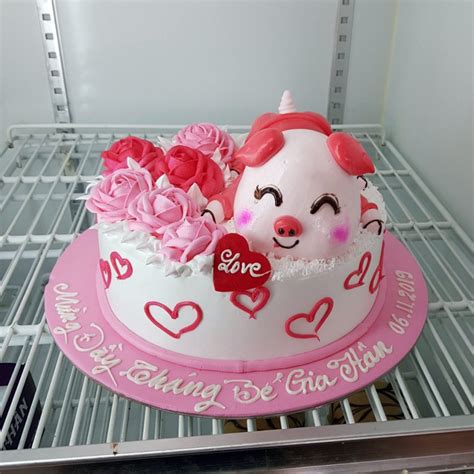 Cẩm nang cách chọn bánh sinh nhật đẹp hình con lợn đầy ý nghĩa cho bé yêu của bạn