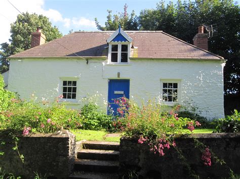 Cottage in Lawrenny, Pembrokeshire, Wales - Flygate. Sleeps 4. #TheCoastalWay | Cottages in ...