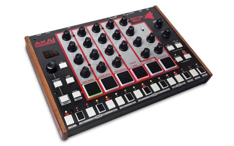 Akai présente le Rhythm Wolf, boite à rythme analogique à 200$ | Drum machine, Synthesizer ...