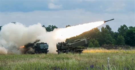 US Military Tests HIMARS Long-Range Rocket Launcher in Japan