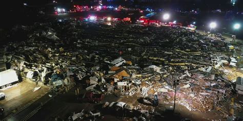 Catastrophic tornado damage reported in Mayfield, Kentucky | Fox Weather