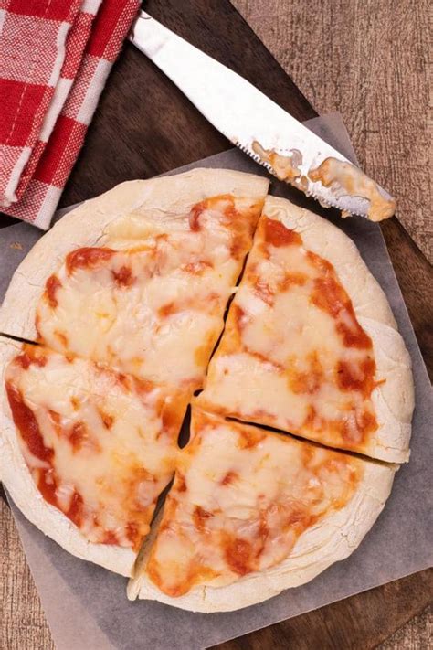 1 Minute Microwave Pizza - Easy Microwave Cheese Pizza Recipe – Simple ...