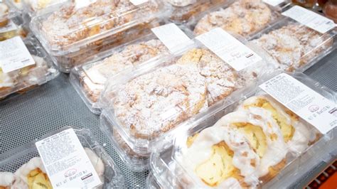 The Ultimate Ranking Of Costco's Bakery Items