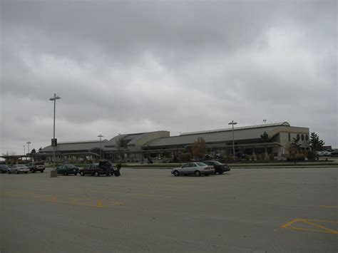 File:Central Illinois Regional Airport terminal, Nov 2009.jpg - Wikipedia