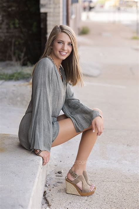 I Love girls in High Heels 👠: Fotos | Senior girl poses, Senior girl photography, Women