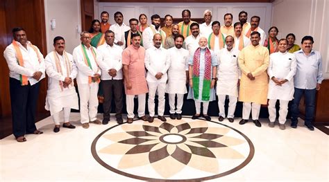 PM meets Telangana BJP leaders, says will work to end dynastic misrule | India News - The Indian ...