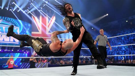 WWE SmackDown: Roman Reigns lays out Jey Uso