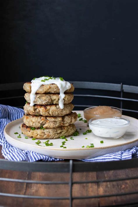 Easy Vegan Latkes Recipe - Veggies Don't Bite