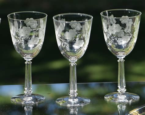 Vintage Etched Wine Glasses, Set of 4, Elegant Tall Vintage Wine Glasses, Wedding Toasting ...