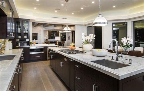 20 Unbelievable Kitchens in Mansions | Luxury kitchen modern, Luxury ...