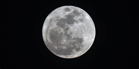 10 Amazing Facts About The Moon - Weather.com | HuffPost